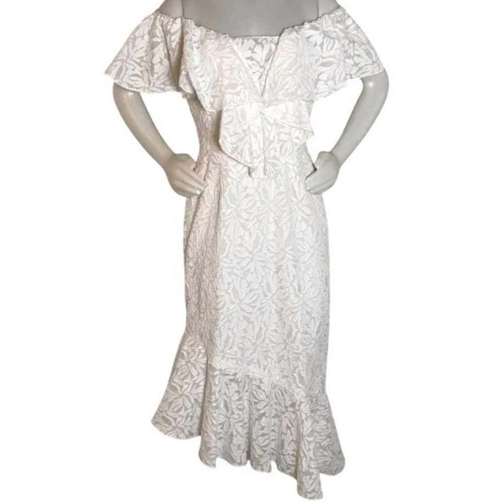 C/MEO COLLECTIVE OFF‎ THE SHOULDER LACE DRESS